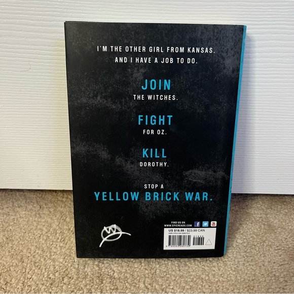 yellow brick war by danielle paige - book - Picture 2 of 2
